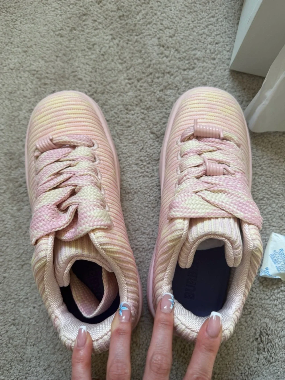 Burberry | sneakers - Picture 3 of 12